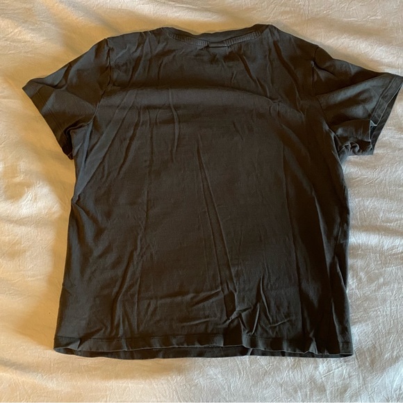 Women’s small grey H&M cropped shirt, EUC - Picture 2 of 3